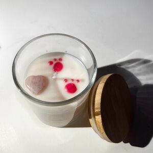 Animal Shelter Donation Candle Strawberry Vanilla Scented 8 OZ